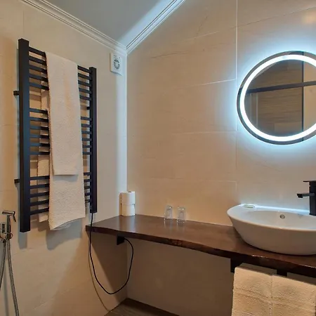 Local - Miradouro Do Castelo 3* Castro Laboreiro