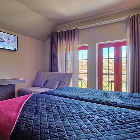 فندق مبيت وإفطار Local - Miradouro Do Castelo 3*