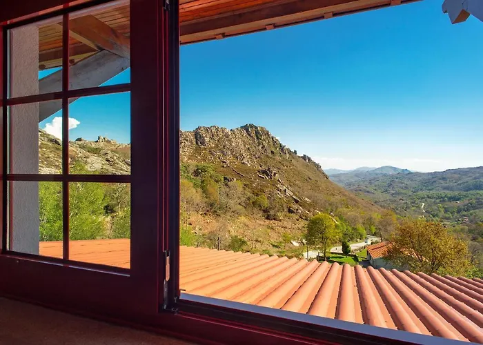 Local - Miradouro Do Castelo 卡斯特罗拉沃雷罗