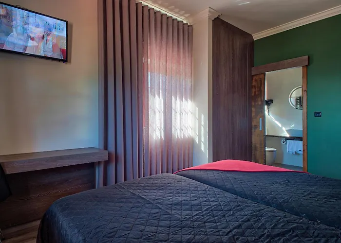 Local - Miradouro Do Castelo 3* 카스트로라보레이로